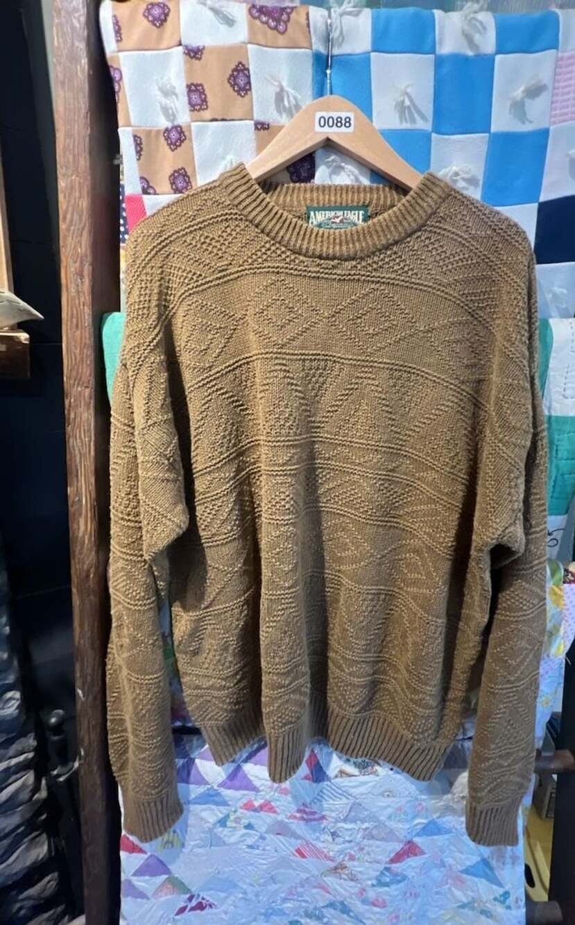 Vintage American Eagle Outfitters Brown Textured Knit Crew Neck Sweater Large